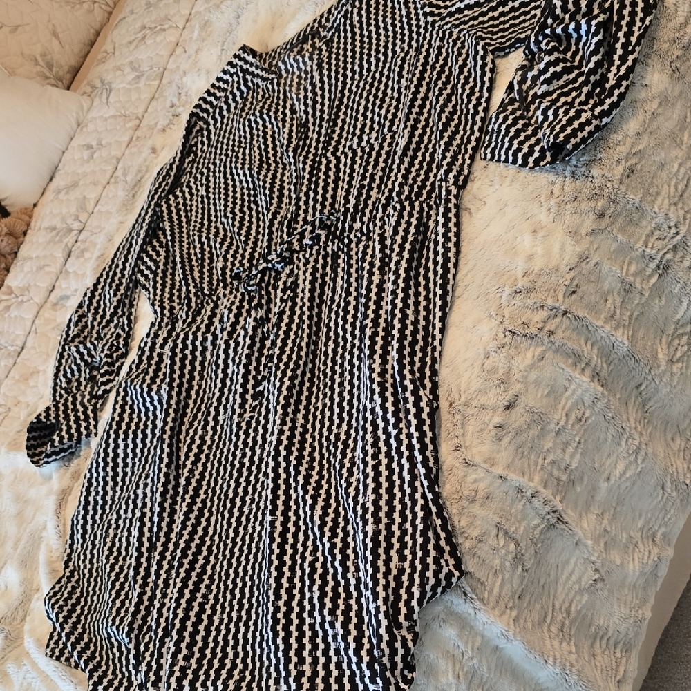 Apt. 9 Black and White Wrap Dress with Bishop Sleeves